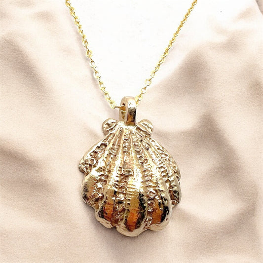 Shell necklace